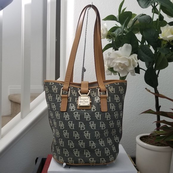 Dooney & Bourke Canvas Monogram Bucket Bag Grey White Canvas Leather Tote - Picture 2 of 10